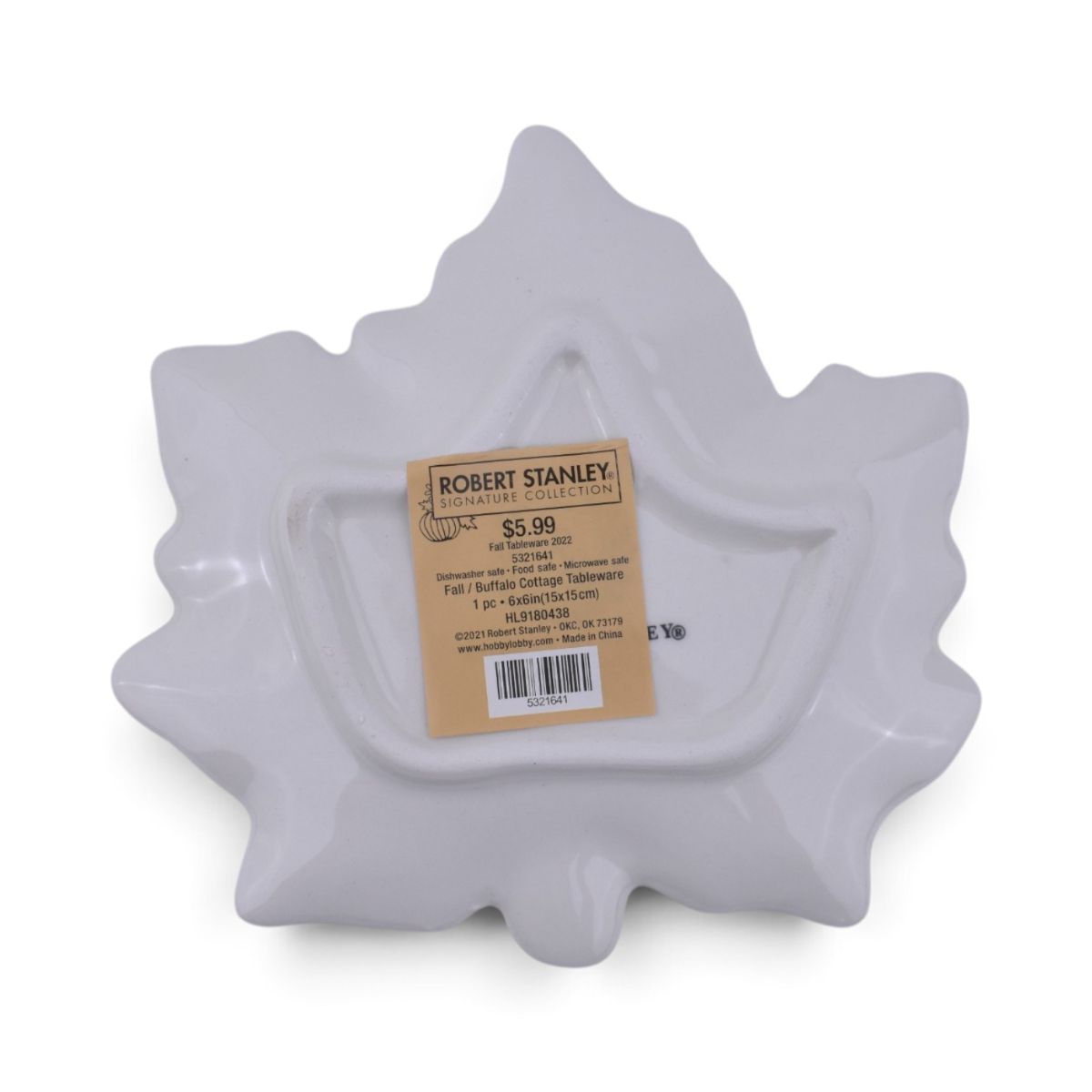 Buffalo Check Maple Leaf Dish in Black and White