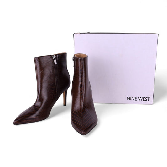 Nine West Fayla Dark Brown Textured Ankle Boots – Size 6M