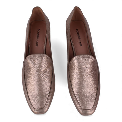 Donald J Pliner Loafers – Nude Pebble Metallic - Size 9