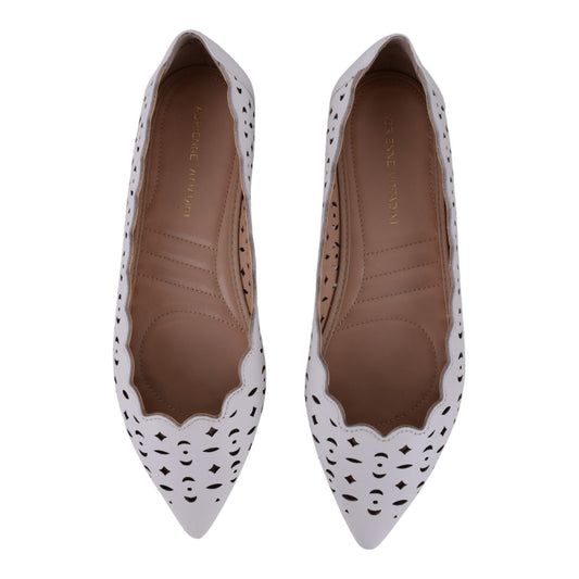 Adrienne Vittadini FORST Leather Laser-Cut Flats – White (Size 8M)