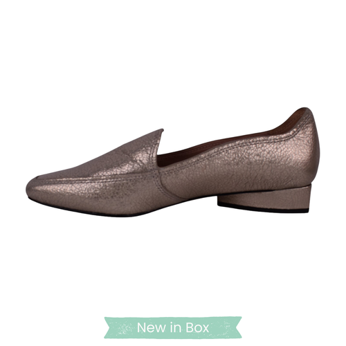 Donald J Pliner Loafers – Nude Pebble Metallic - Size 9