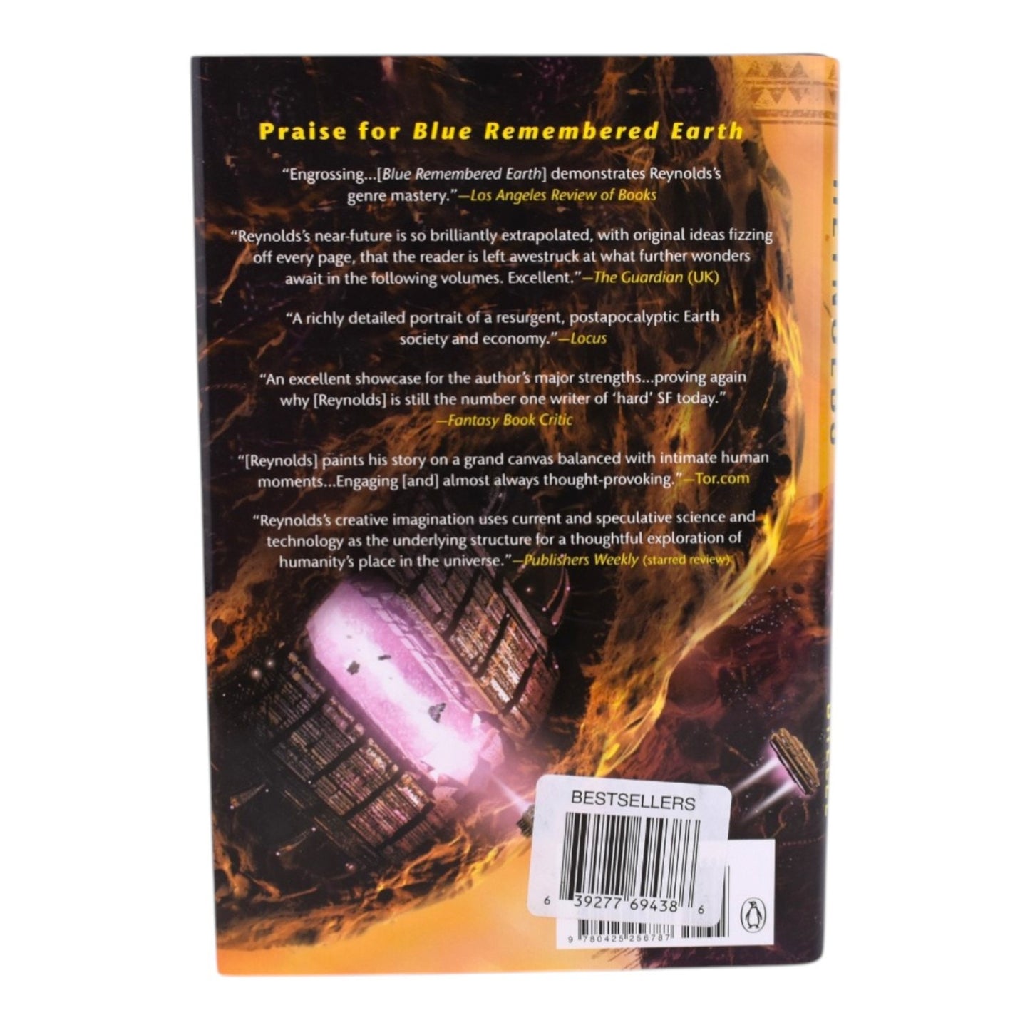 On the Steel Breeze by Alastair Reynolds