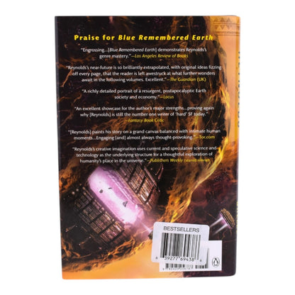 On the Steel Breeze by Alastair Reynolds
